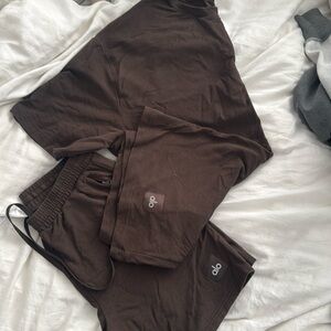 ALO MEN’s SET BROWN short and 2 shirts